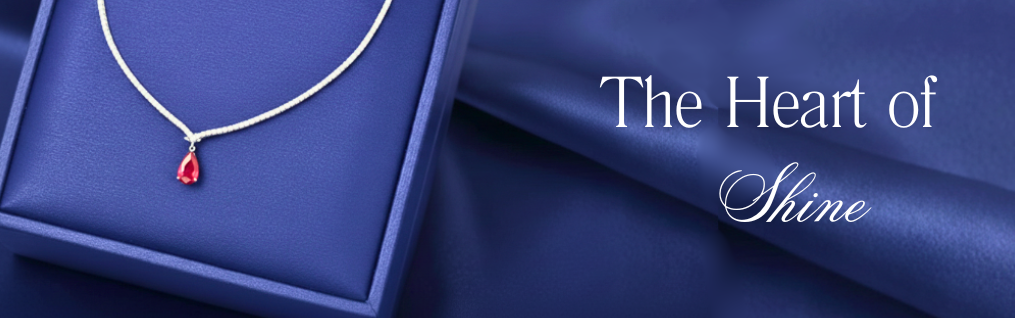 Diamond pendent banner